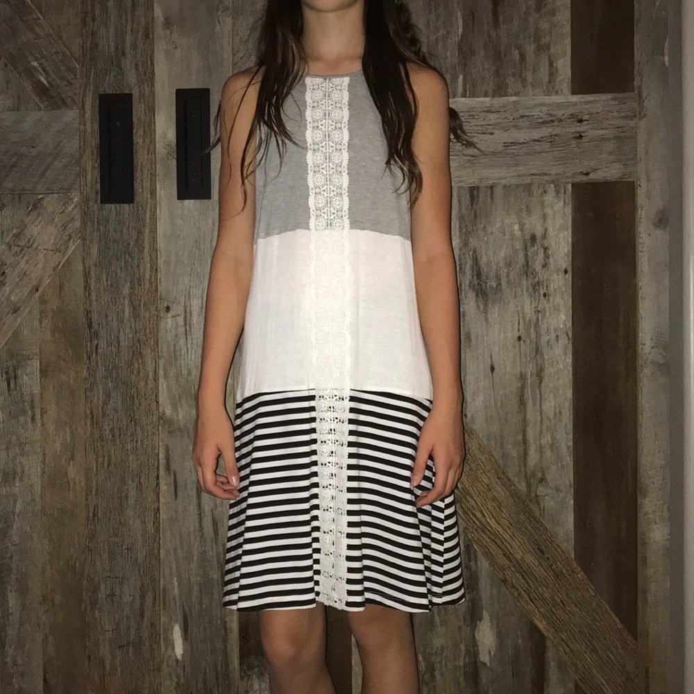 Super cute grey, white and black laced dress