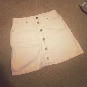 White denim button up skirt