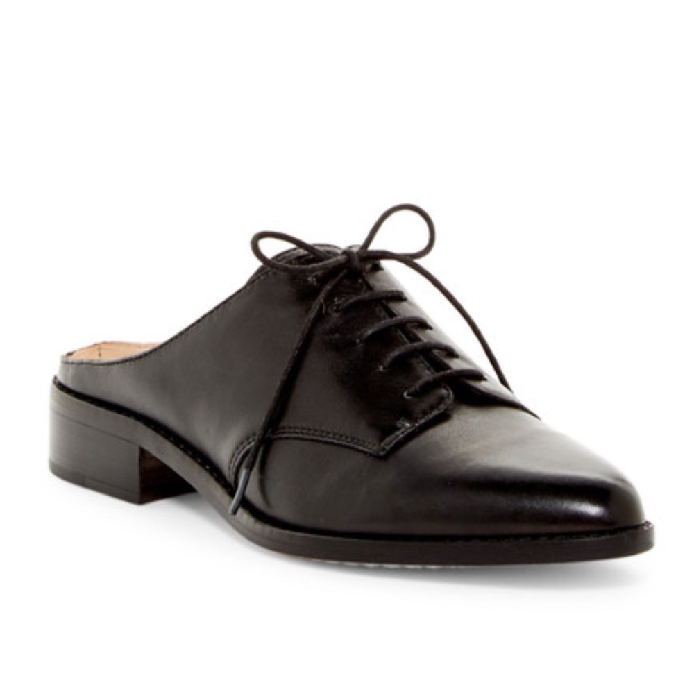 Pour La Victoire LEATHER Felix Slip-On Oxford