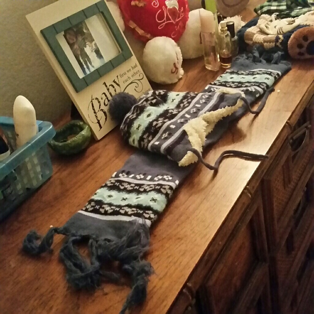 Scarf & beanie , Cute for toddlers