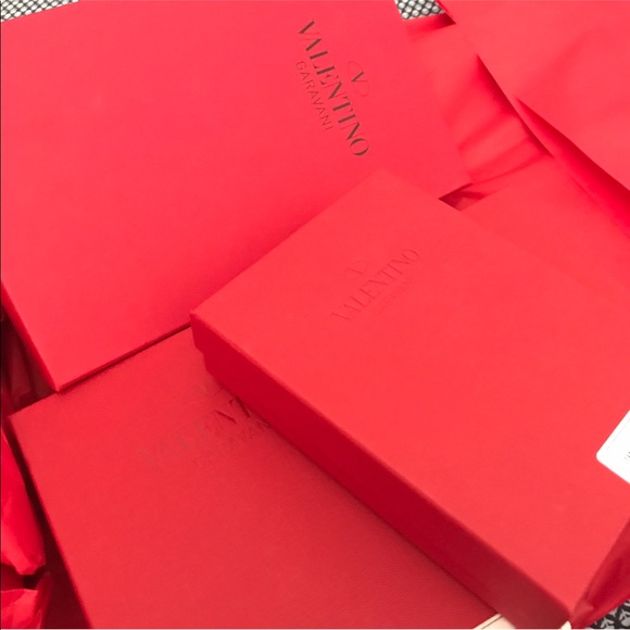 Valentines Edition special ❤️‼️Valentino card case