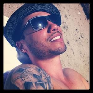 Meet your Posher, Nicholas