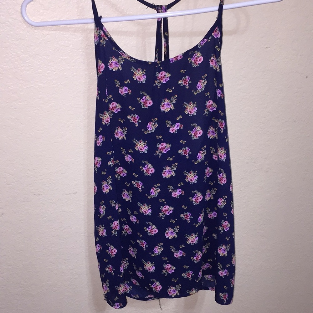 Blue flower top