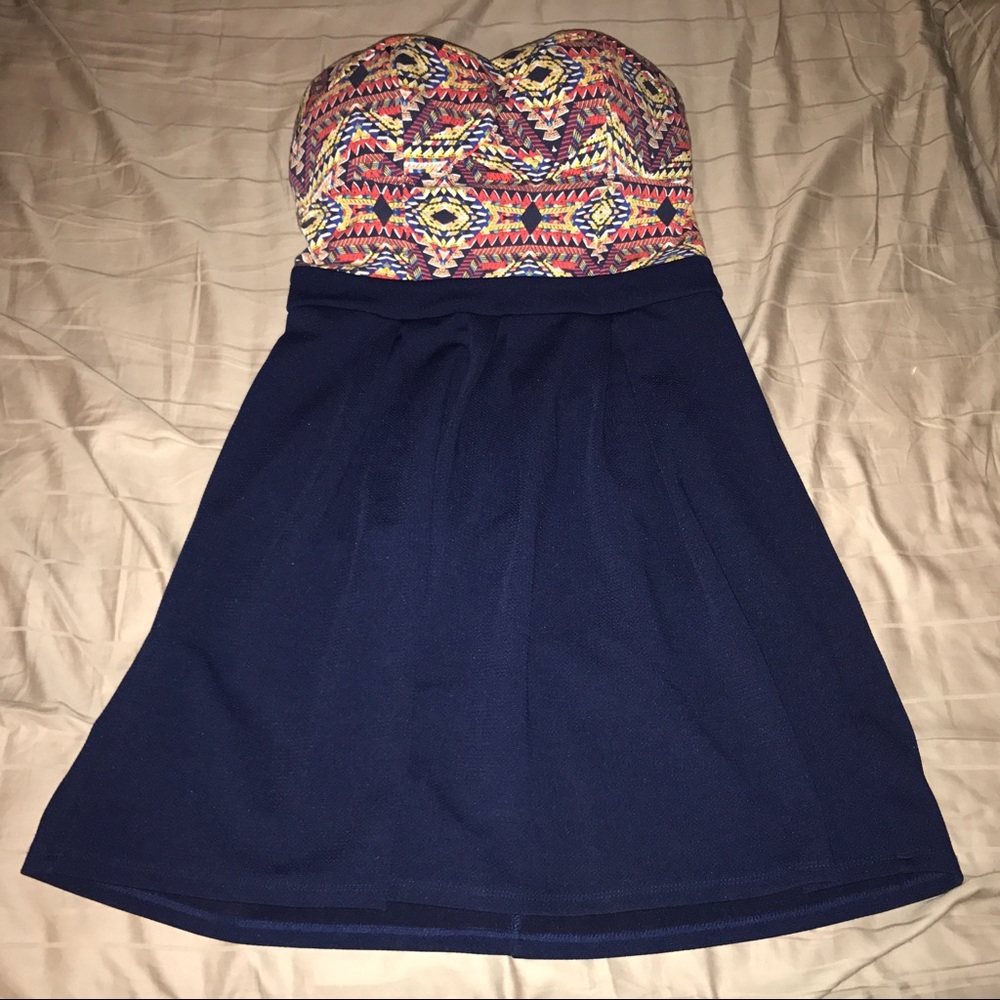 Pleated strapless dress