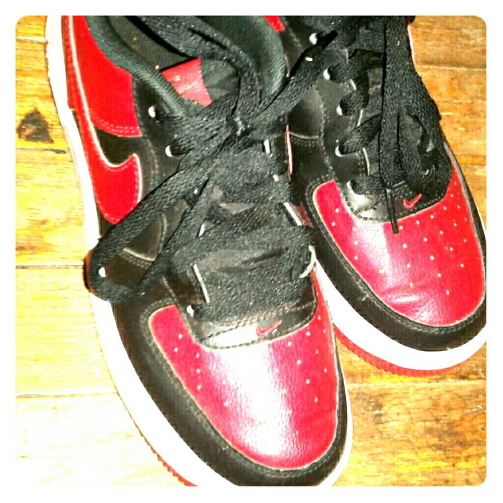 Nike airs