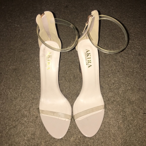 Heels - Picture 2 of 3