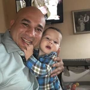 Meet your Posher, Carlos