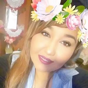 Meet your Posher, Noemi