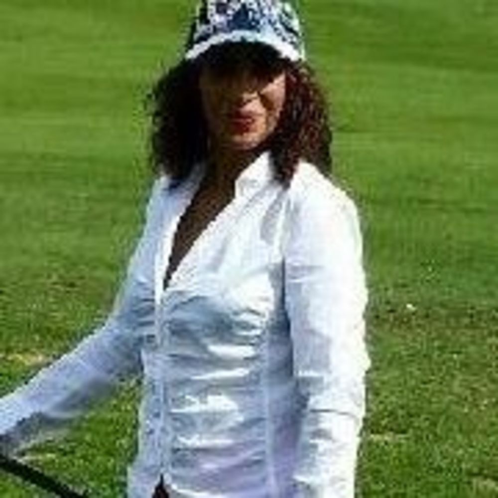 Meet your Posher, Ofelia