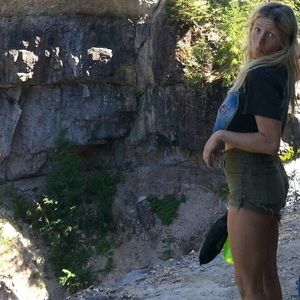 Meet your Posher, Whitney