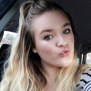 Meet your Posher, Brianna