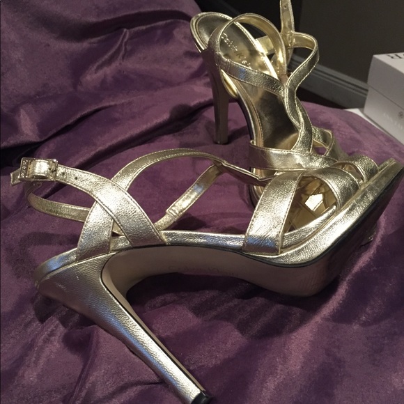 Shoes - Picture 3 of 5