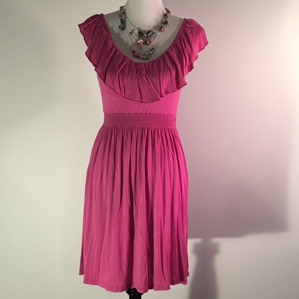 🎉PARTY SPECIAL‼️Pink Dress w/Ruffle Shoulder