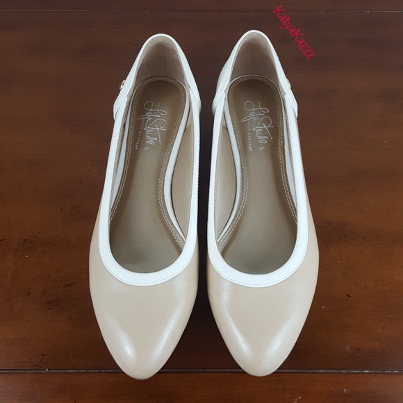 ♥️NWOT♥️FLATS - Picture 1 of 5