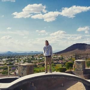 Meet your Posher, Lourian