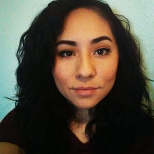 Meet your Posher, Yoali