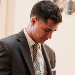 Meet your Posher, Jonathan