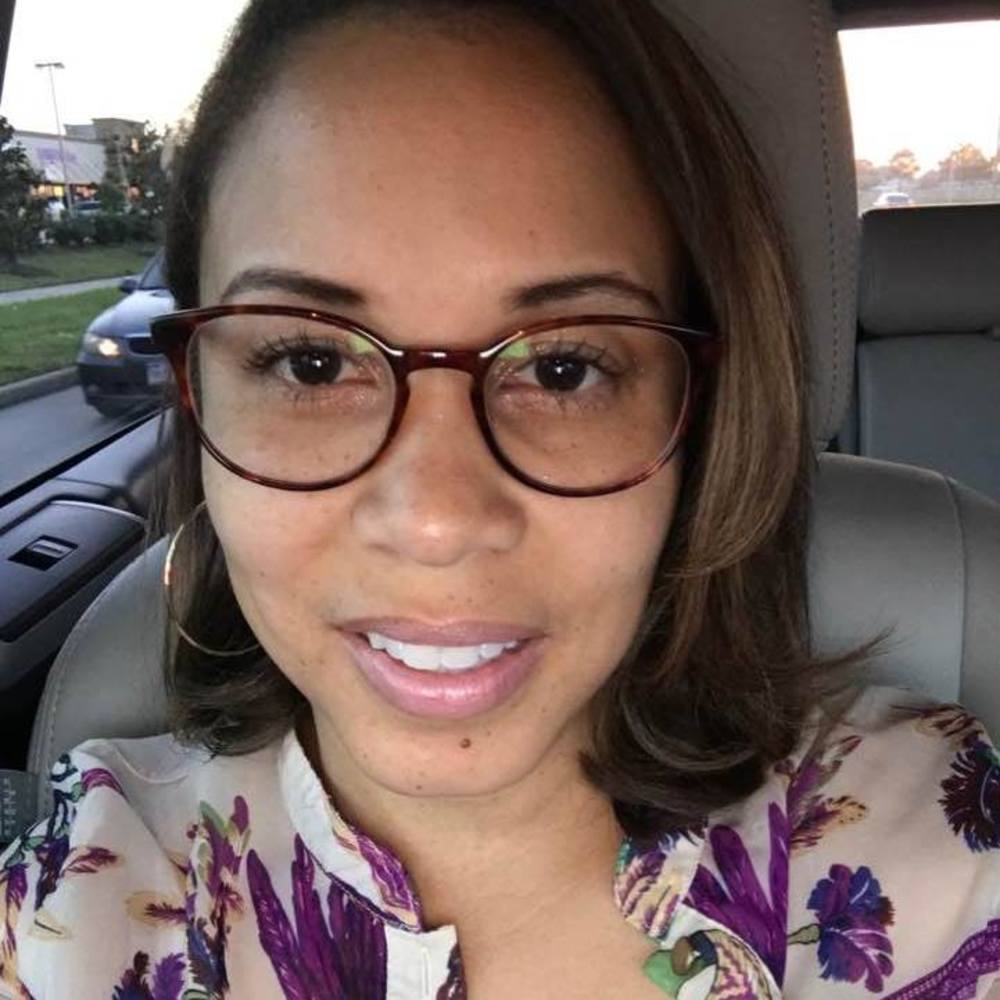 Meet your Posher, Monica