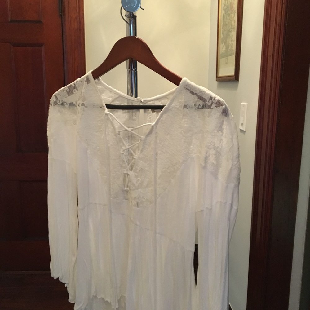 White lace-up bohemian style top