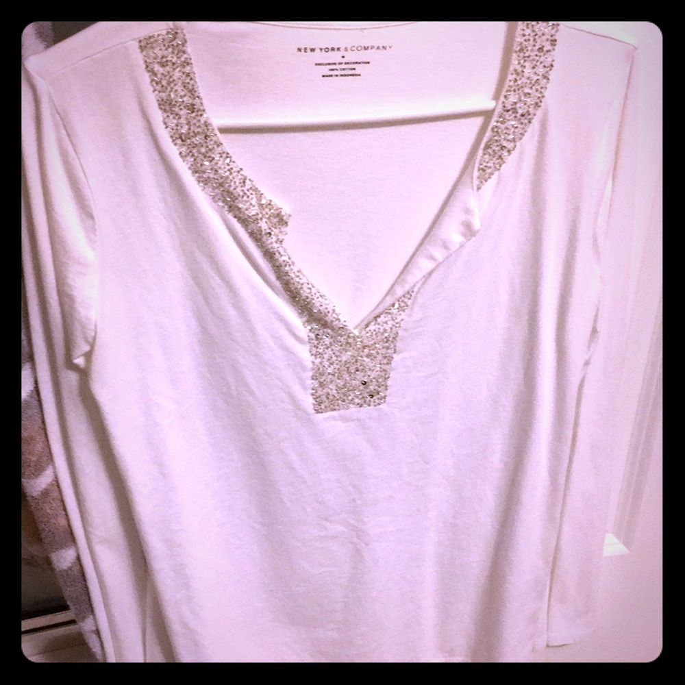 NY& Co white long sleeve tee