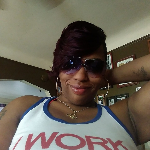 Meet your Posher, Mzslikk - Picture 1 of 1