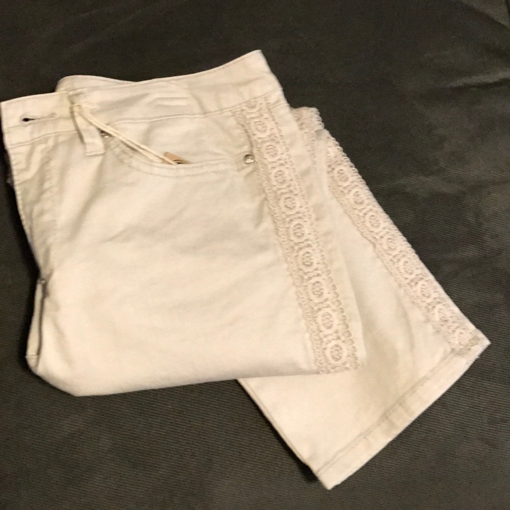 Code Bleu Cropped Pants