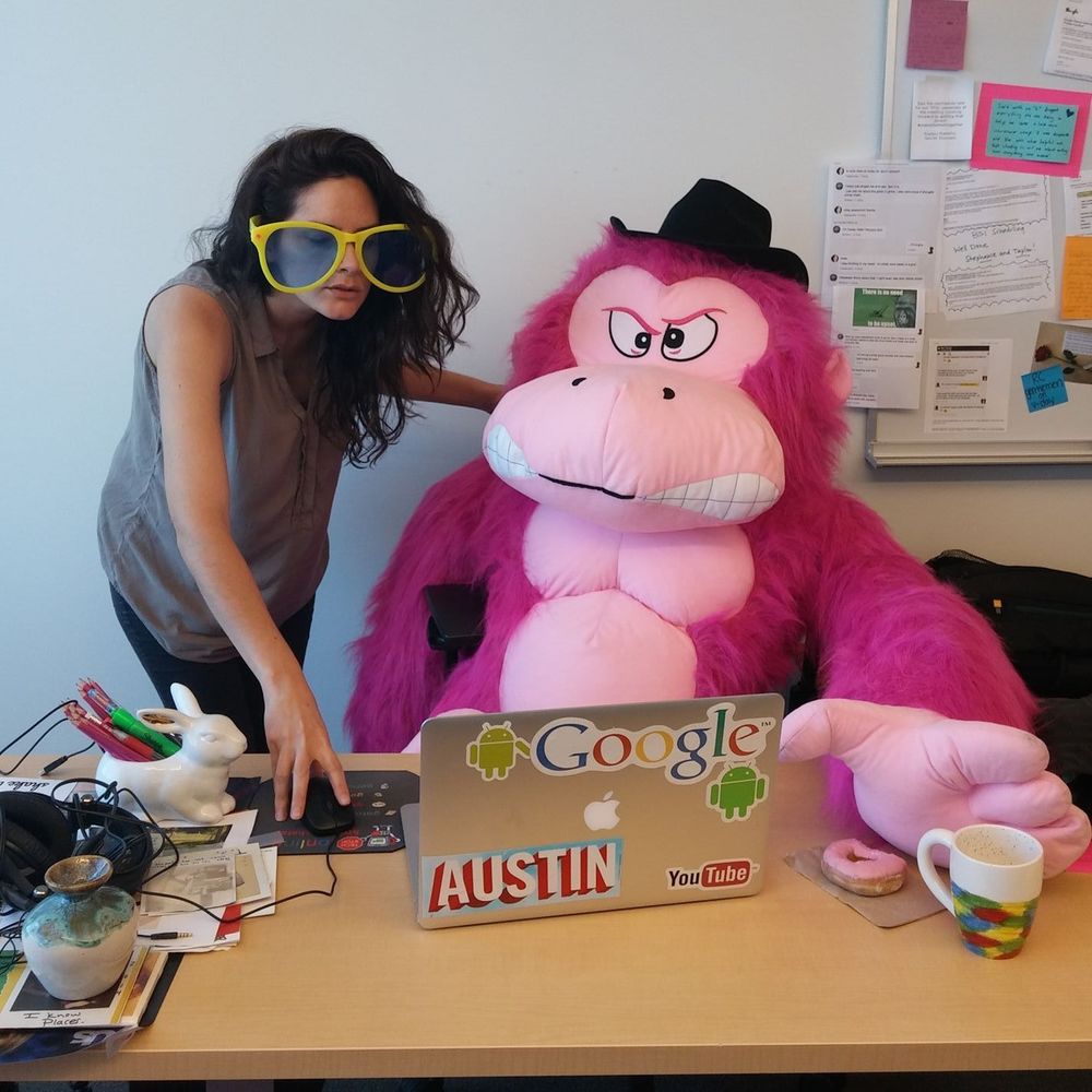 Meet your Posher, Adrianne