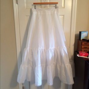 Long white crinoline for under dresses