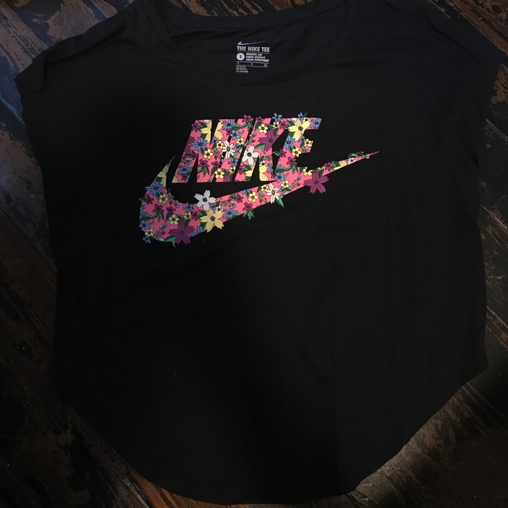 Nike crop workout tank