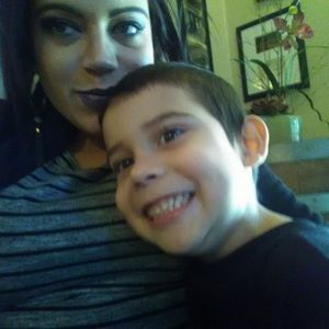 Meet your Posher, Olivia