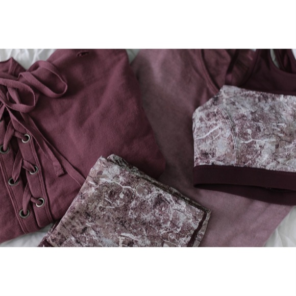 SoldOut11thStreet - Picture 2 of 8