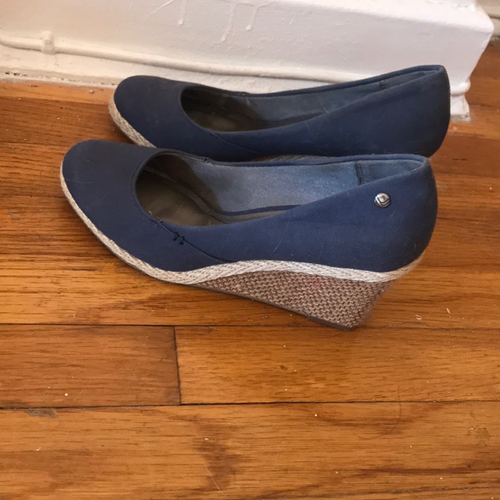 Life Stride Navy Wedge Shoes