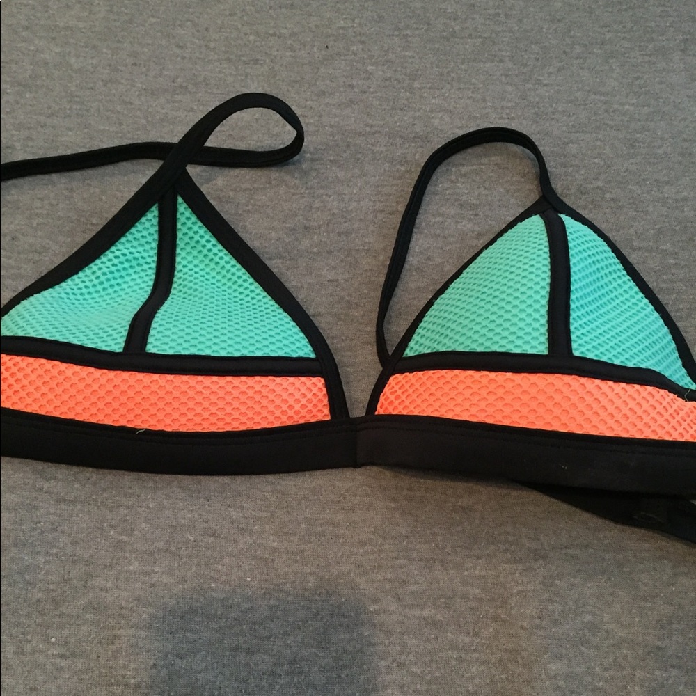 Triangl bikini top