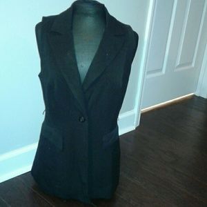 EUC INC black 1 button vest