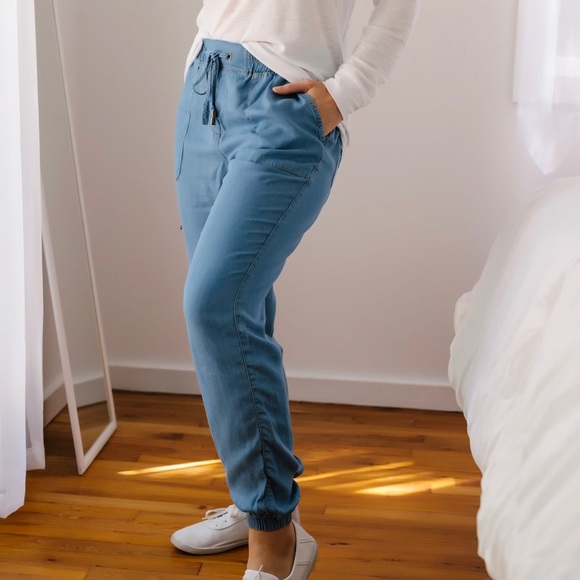 SoldOut11thStreet - Picture 4 of 6