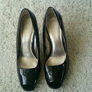 Black Peep-Toe Patent Leather