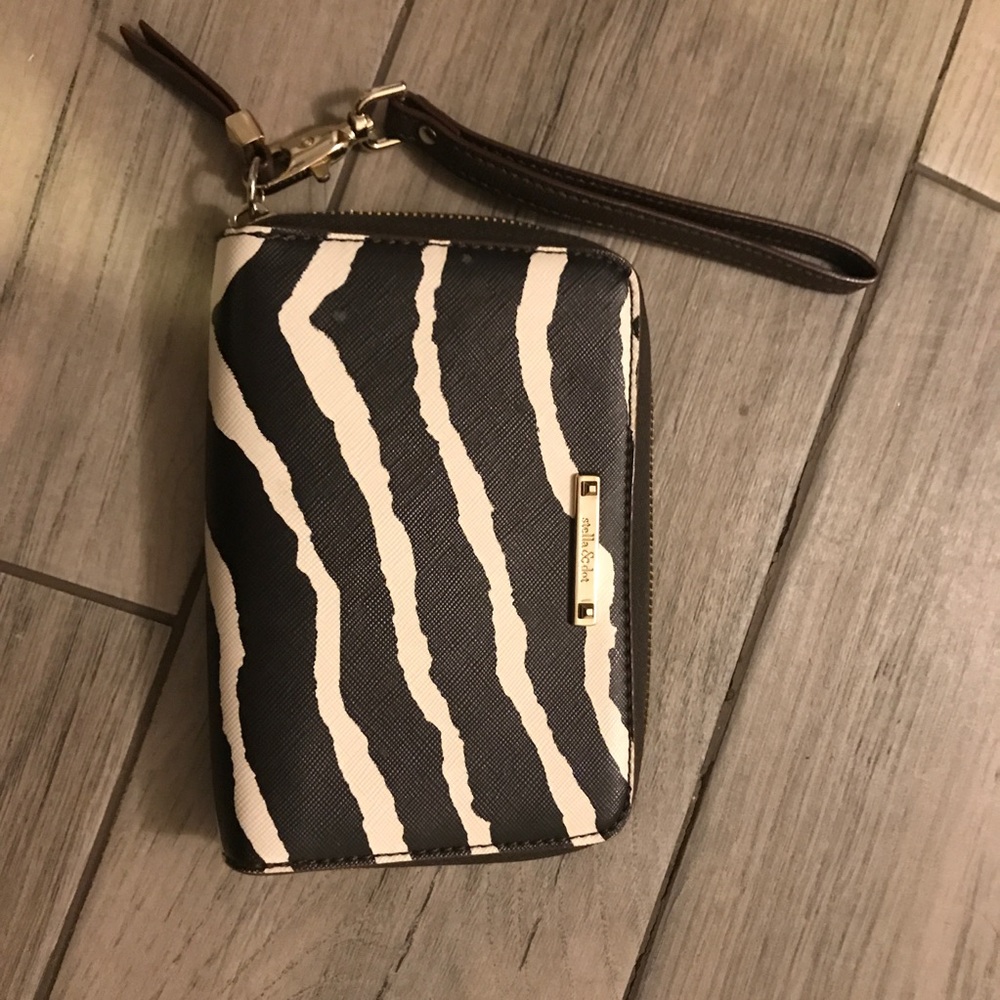 Stella and dot zebra wristlet