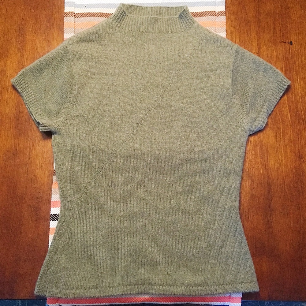 100% cashmere army green mock neck sweater EUC
