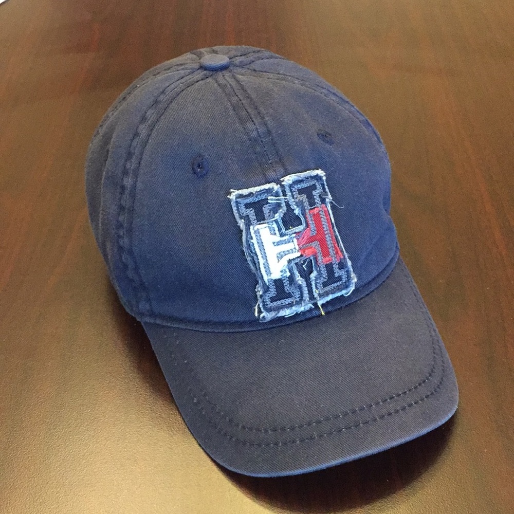 Tommy Hilfiger Distressed Logo Velcro Strap Cap