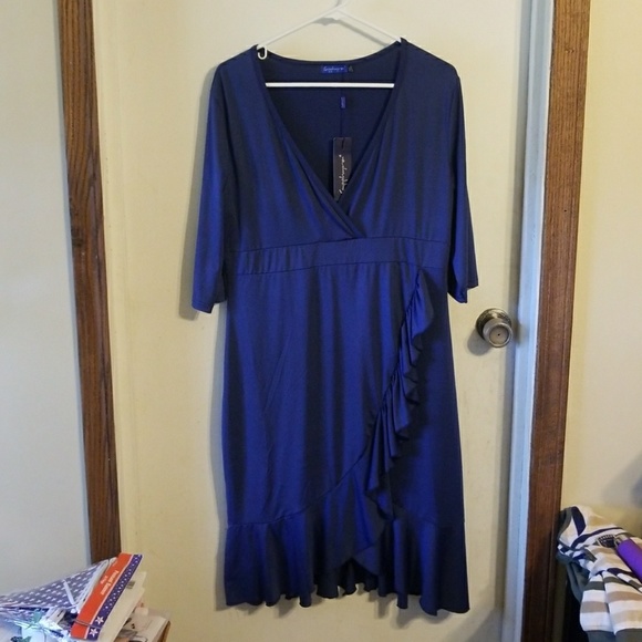 Dress😷buy 3 get 1 free😷 - Picture 1 of 4