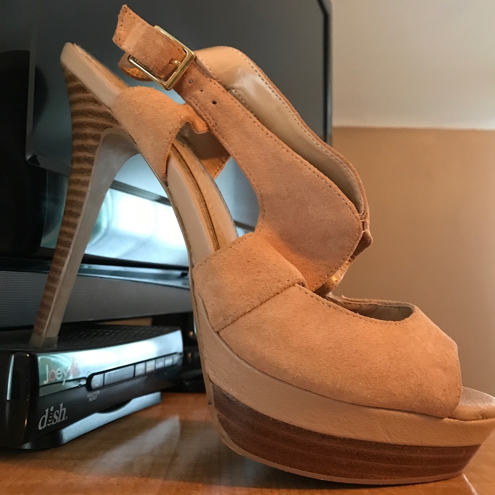 Jessica Simpson high heel sandals gently used.