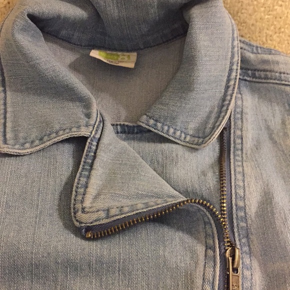 Stone denim Crazy 8 kids jacket - size 10-12 - Picture 3 of 5