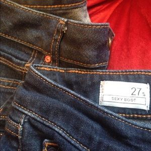 Accidentally posted this twice🤷🏽‍♀️. Sold-sorry!