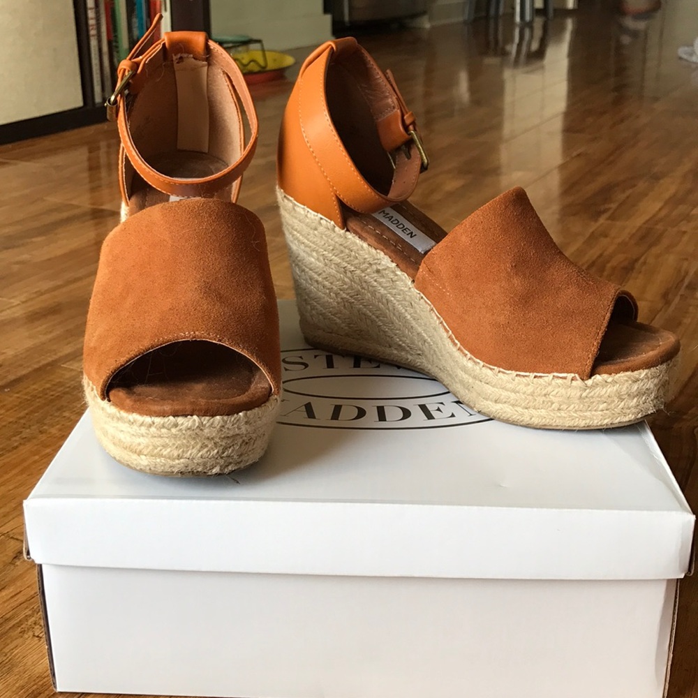 Steve Madden Jaylen platform wedges