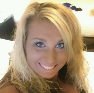 Meet your Posher, Kayla