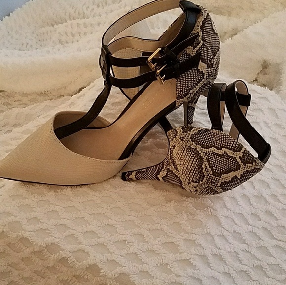 shoes wide toe box narrow heel