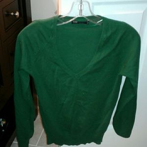 Zara v neck sweater
