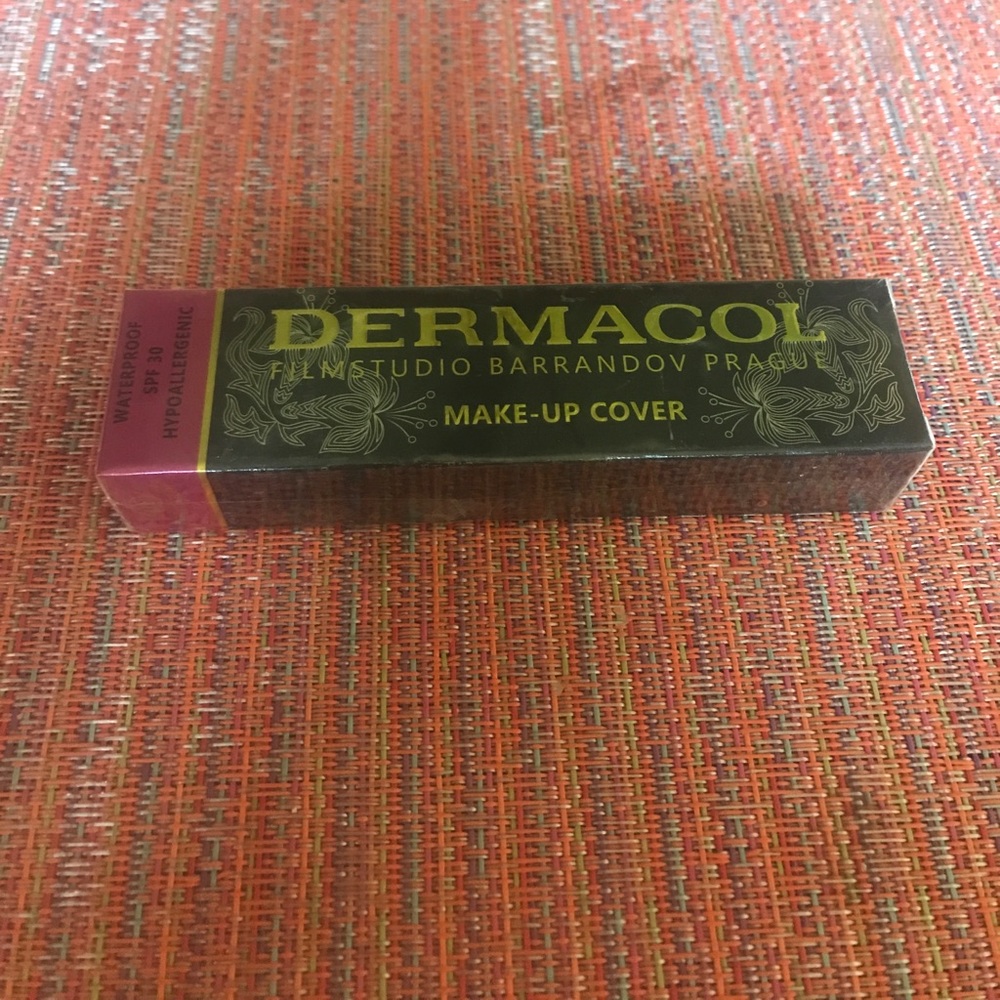 Dermacol make up