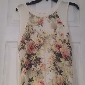 Le Lus floral top