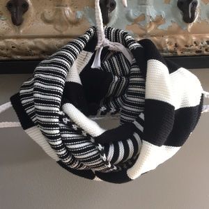 Striped infinity scarf